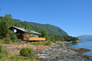 varaldsøy aakre fjordhytter fjordbu ferienhaus norwegen angeln hardanger fjord