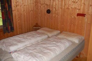 varaldsøy aakre fjordhytter ferienhaus solbu norwegen angelurlaub